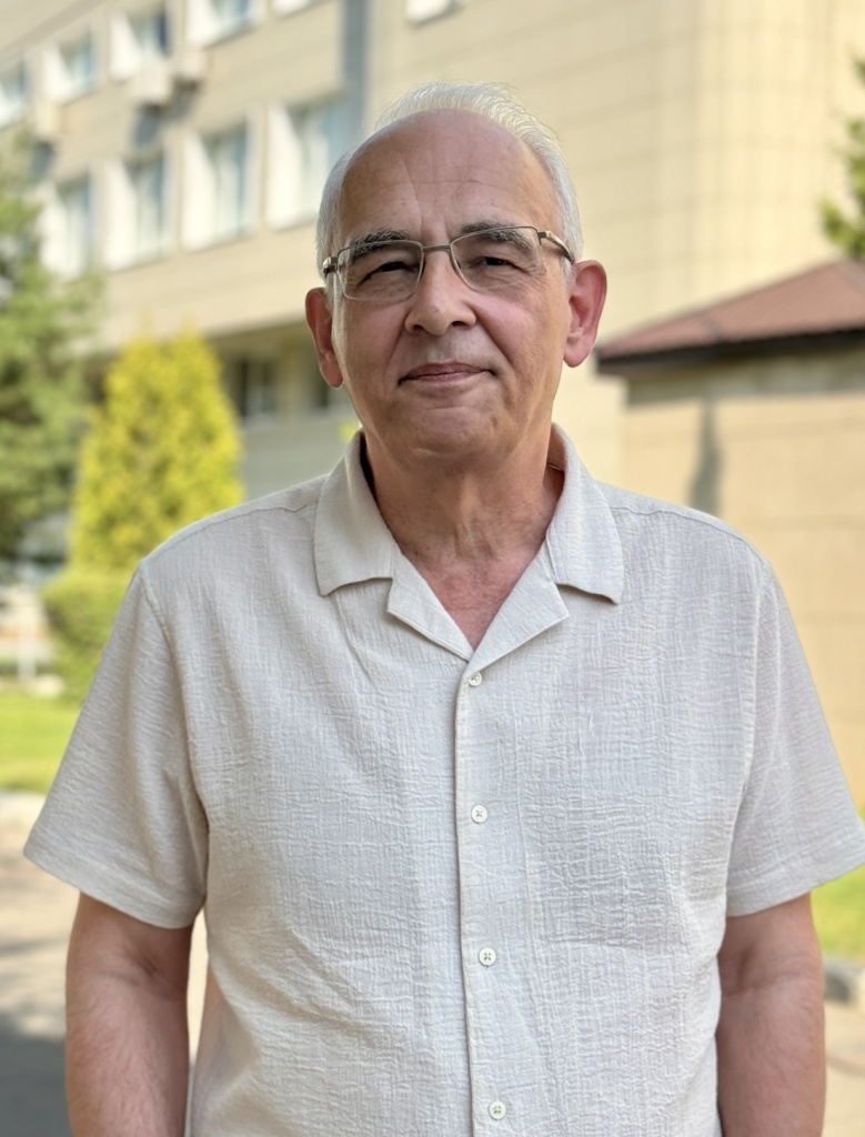 Накисбаев.jpg Накисбаев.jpg